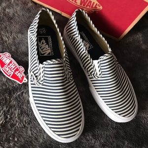 New Vans Womens Classic Slip On Shoe  Stripe 8.5